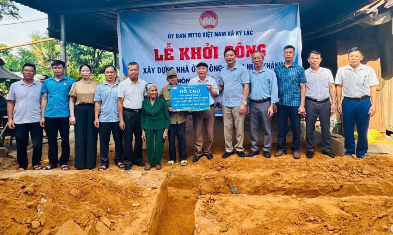 XÃ KỲ LẠC TỔ CHỨC LỄ KHỞI CÔNG XÂY DỰNG NHÀ Ở CHO GIA ĐÌNH CÓ HOÀN CẢNH KHÓ KHĂN