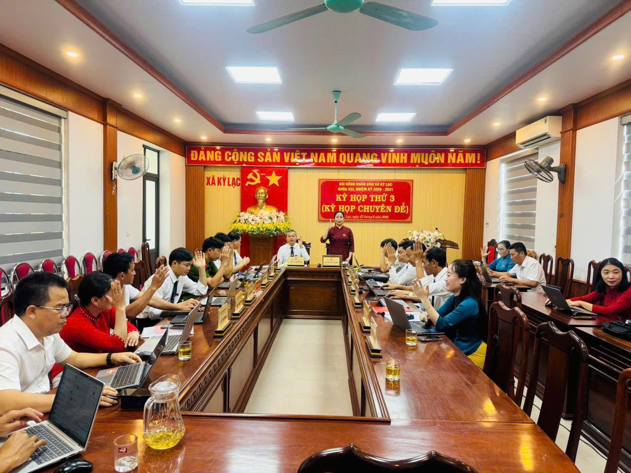 HĐND xã Kỳ Lạc tổ chức Kỳ họp thứ Ba để xem xét, quyết nghị về Sắp xếp thôn trên địa bàn xã Kỳ Lạc