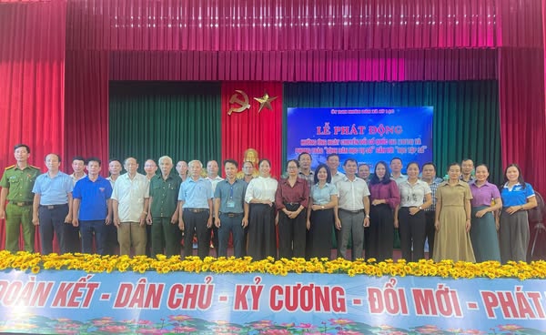 UBND xã Kỳ Lạc tổ chức Lễ phát động hưởng ứng Ngày Chuyển đối số Quốc gia (10/10); Phong trào “Bình dân học vụ số” gắn với “ Học tập suốt đời” .