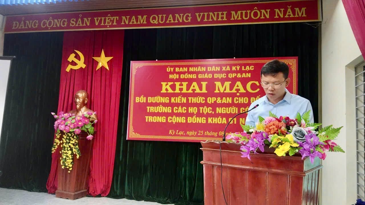 Xã Kỳ Lạc bồi dưỡng kiến thức Quốc phòng - An ninh cho Trưởng các dòng họ, người có uy tín trong cộng đồng khóa 01 năm 2026