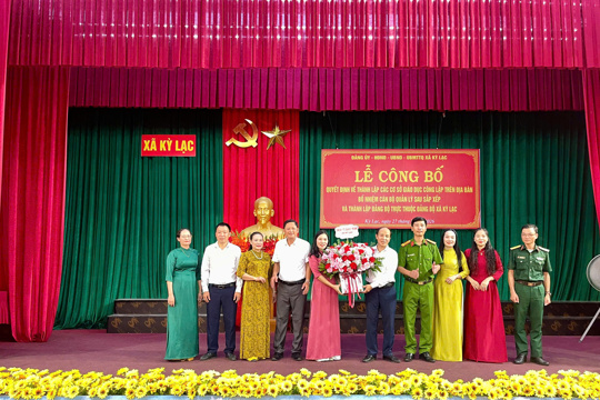 Xã Kỳ Lạc công bố các Quyết định thành lập cơ sở giáo dục công lập, bổ nhiệm cán bộ quản lý và thành lập tổ chức Đảng sau sắp xếp 