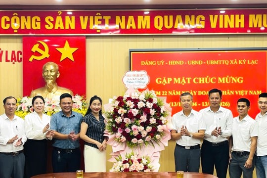 Xã Kỳ Lạc gặp mặt, chúc mừng ngày Doanh nhân Việt Nam 13/10