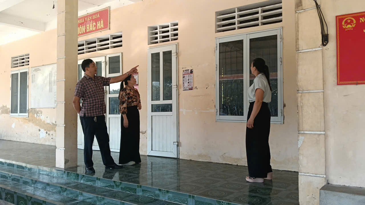 Thường trực HĐND xã Kỳ Lạc khảo sát tình hình các thôn sau sắp xếp 